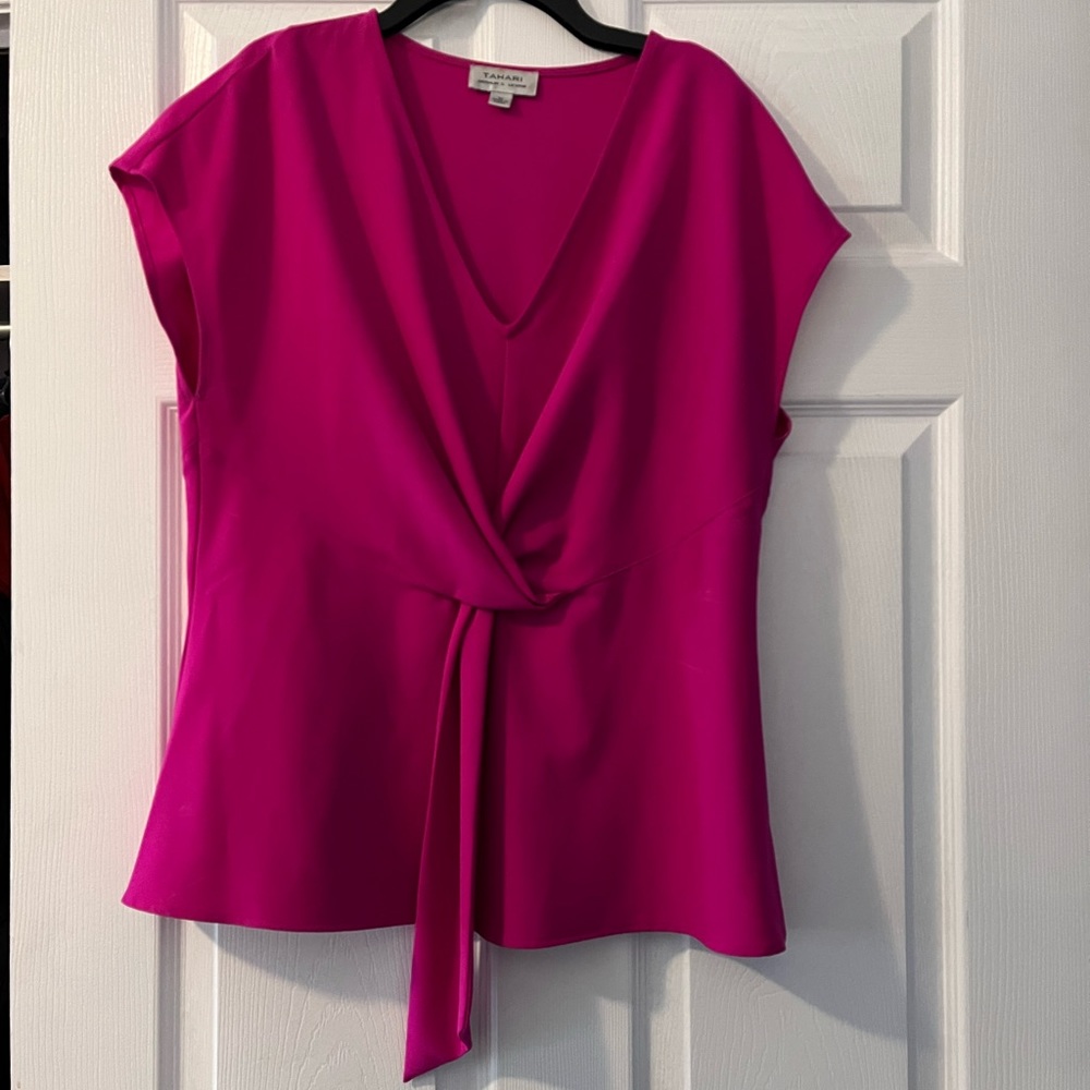 NWOT - Tahari Pink shirt sleeved shirt